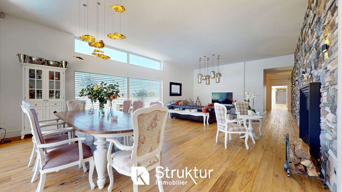 Maison à ROUSSY-LE-VILLAGE