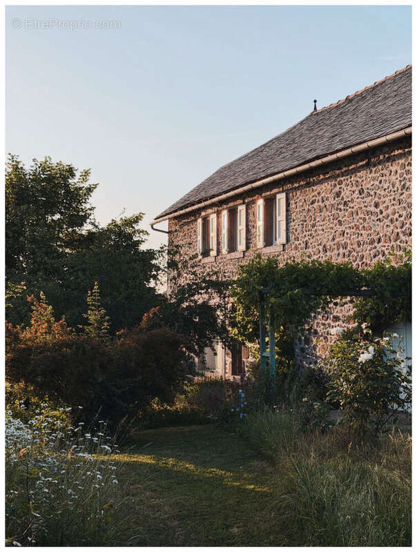 Maison à CRANDELLES