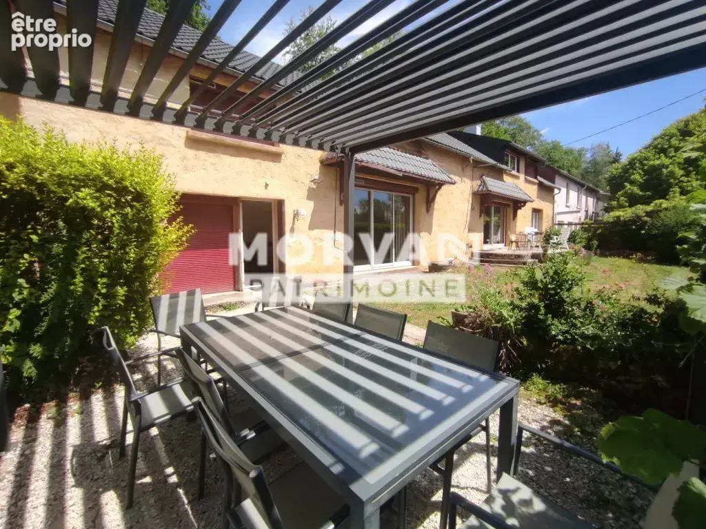 Photo Maison à Moux-En-Morvan au prix de 260 000€