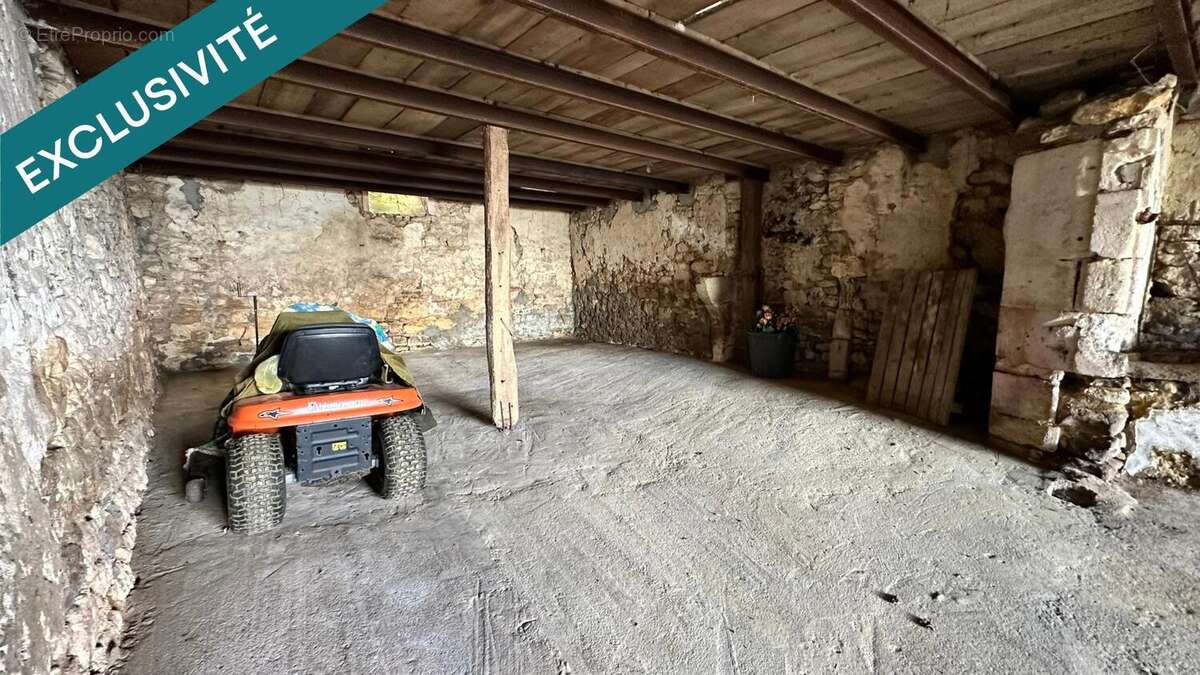 Photo 3 - Maison à SAINT-SAUVANT