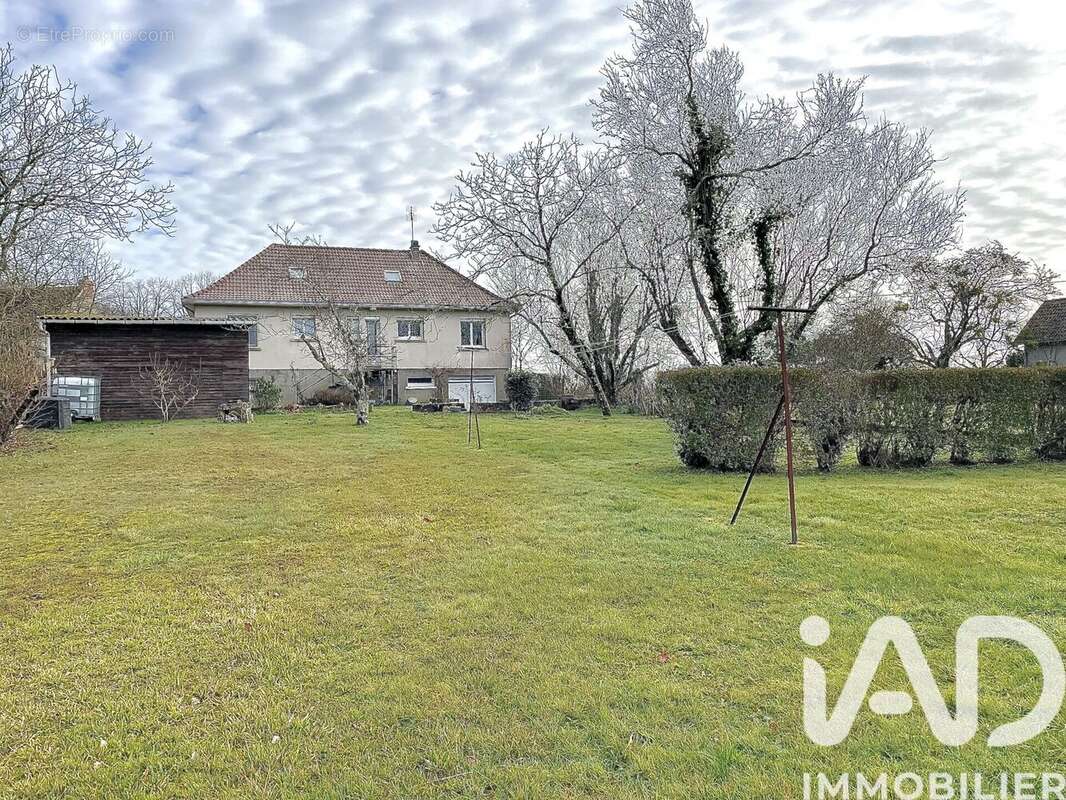 Maison 111 m² à Oulches  - photo 5