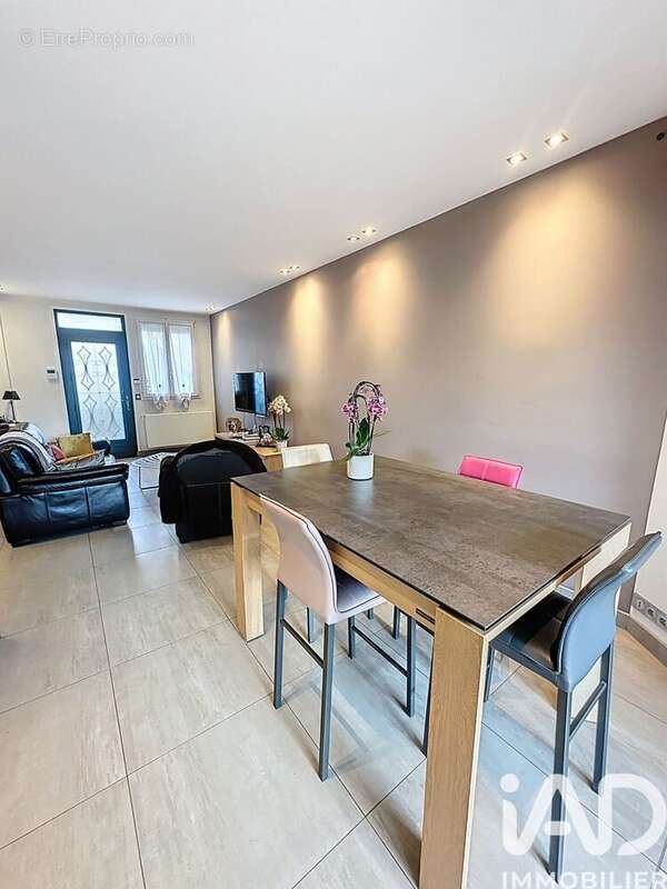 Photo 3 - Maison à LES LILAS