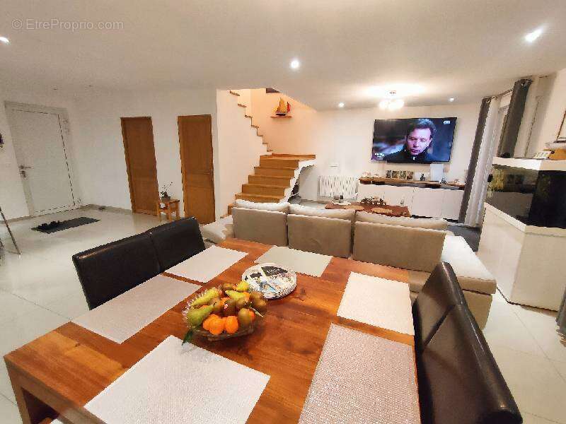 Maison à MITRY-MORY