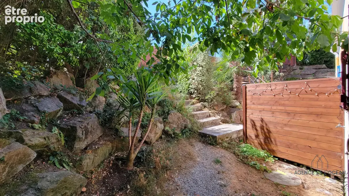Maison à vendre à Le Palais : Calme, Jardin clos et Proximité du Port - photo 9