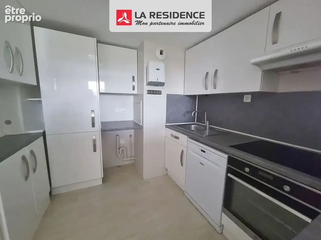 Appartement 4 pièces 74 m² à vendre à Stains (93240) - photo 3
