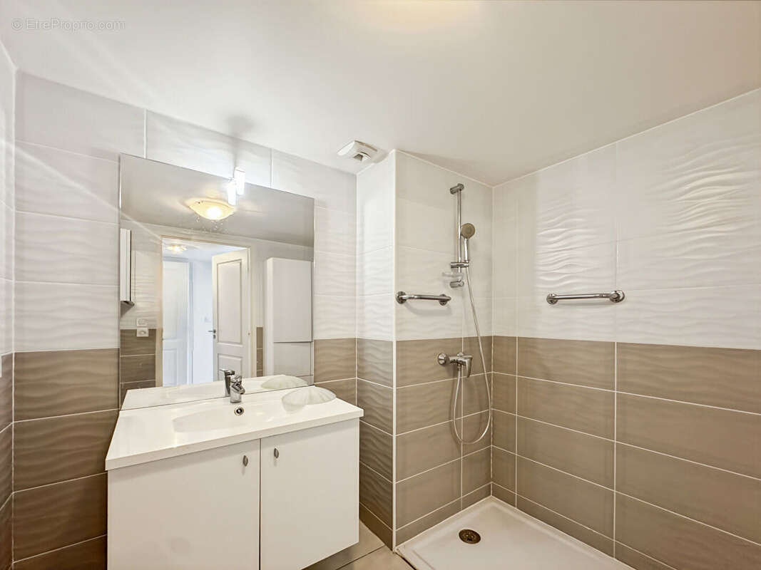 Appartement à MARSEILLE-9E