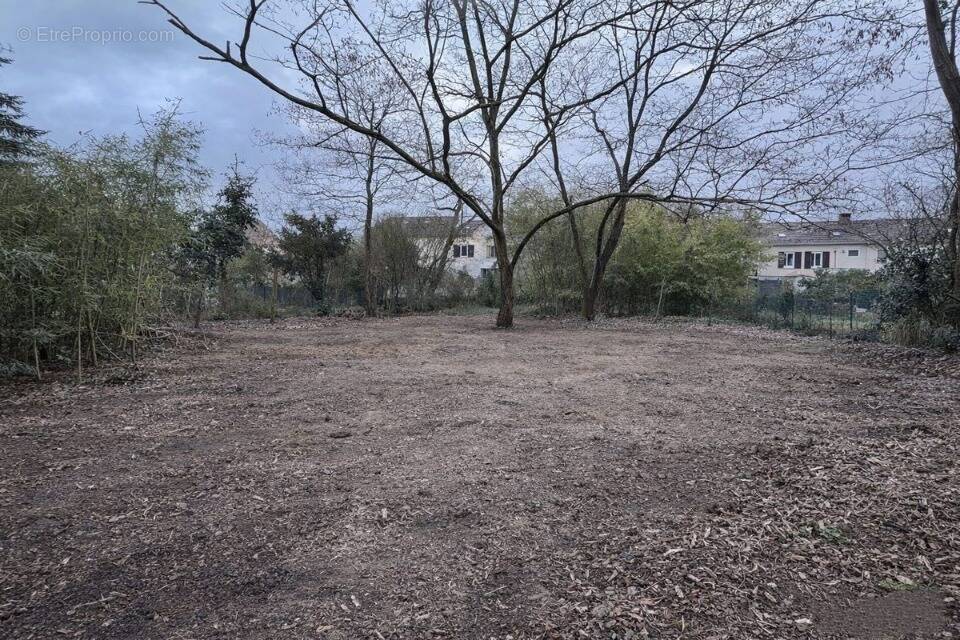 Terrain à VERNOUILLET