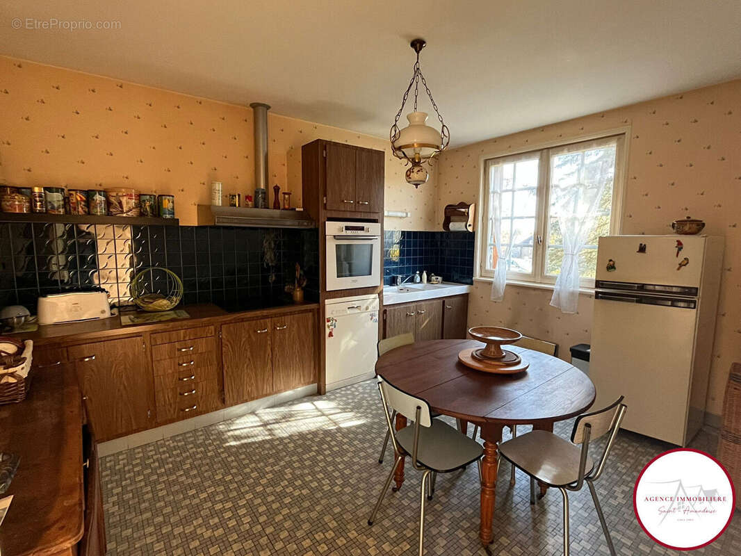 Maison à SAINT-AMAND-MONTROND