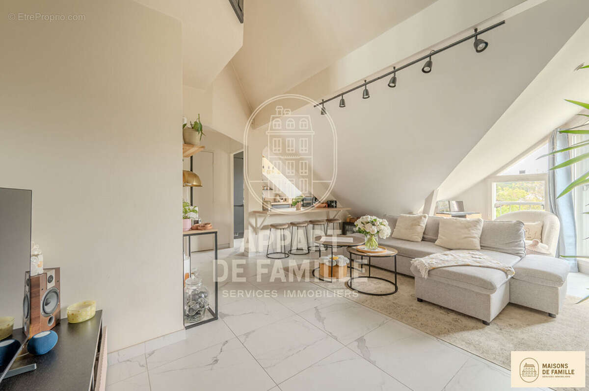 Appartement à SAINT-NOM-LA-BRETECHE