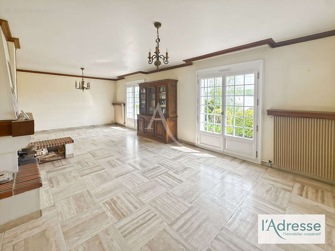 Maison à FLEURY-SUR-ANDELLE