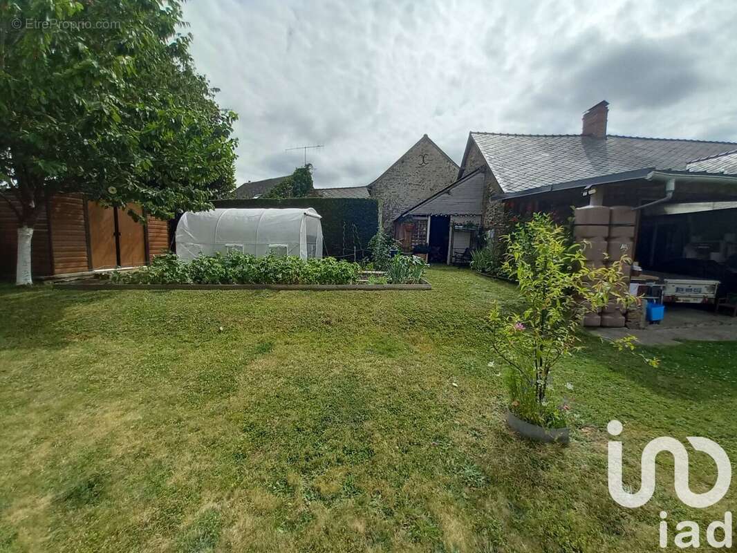 Maison 155 m² à Saint-Aubin-Du-Desert  - photo 6