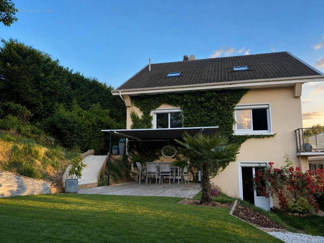 Maison à FOUR