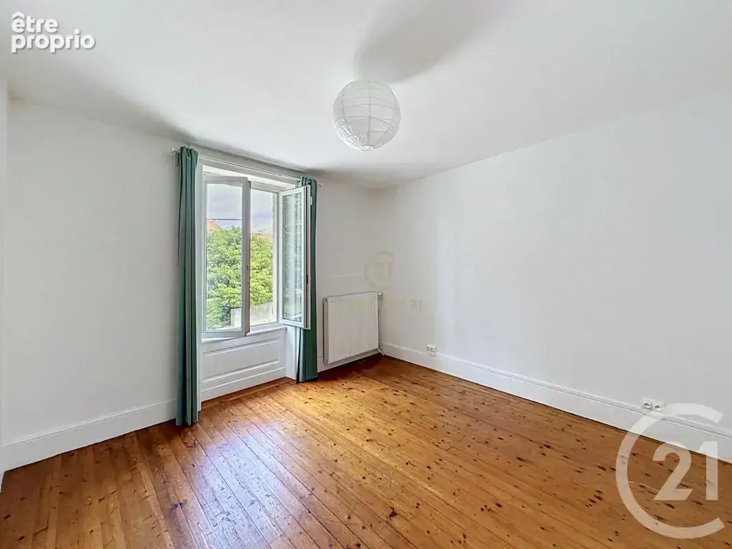 Maison 174 m² à Charly  - photo 10