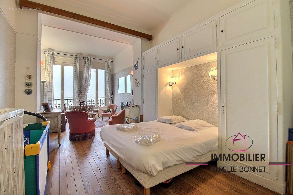 Appartement à TROUVILLE-SUR-MER