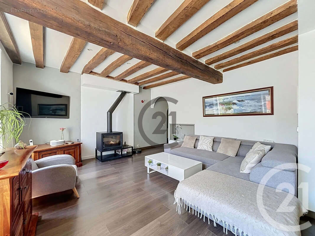 Maison 141 m² à Villeblevin  - photo 2