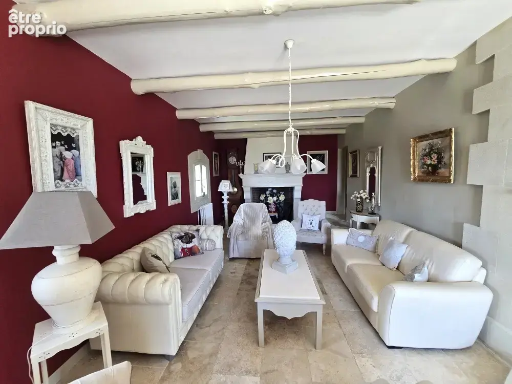 Spacieuse villa - 4860 m2 Terrain - Piscine. - photo 5