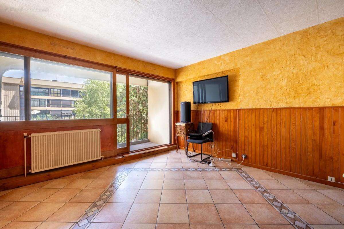 Appartement à LES MUREAUX