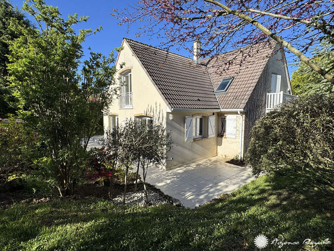 Maison à SAINT-GERMAIN-EN-LAYE