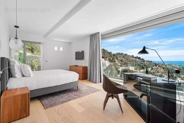 Maison à VILLEFRANCHE-SUR-MER