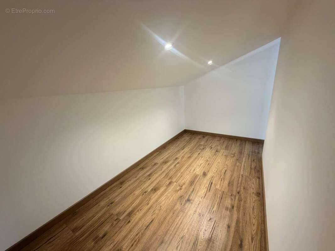 Maison à TOURRETTE-LEVENS