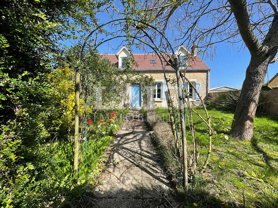 Maison à APPENAI-SOUS-BELLEME