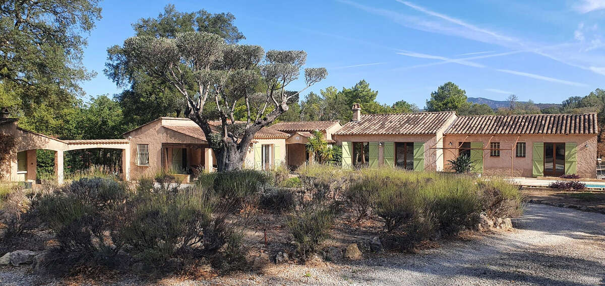 Maison à PLAN-DE-LA-TOUR