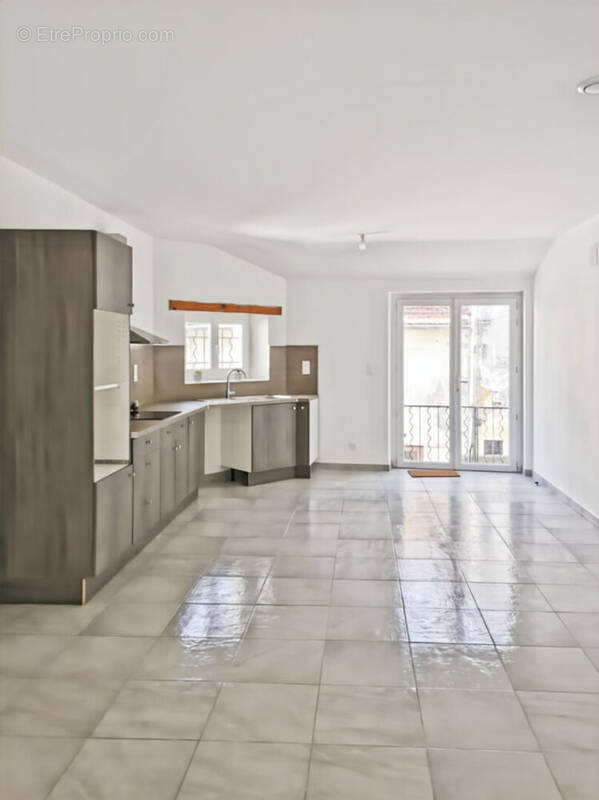 Appartement à CABANNES