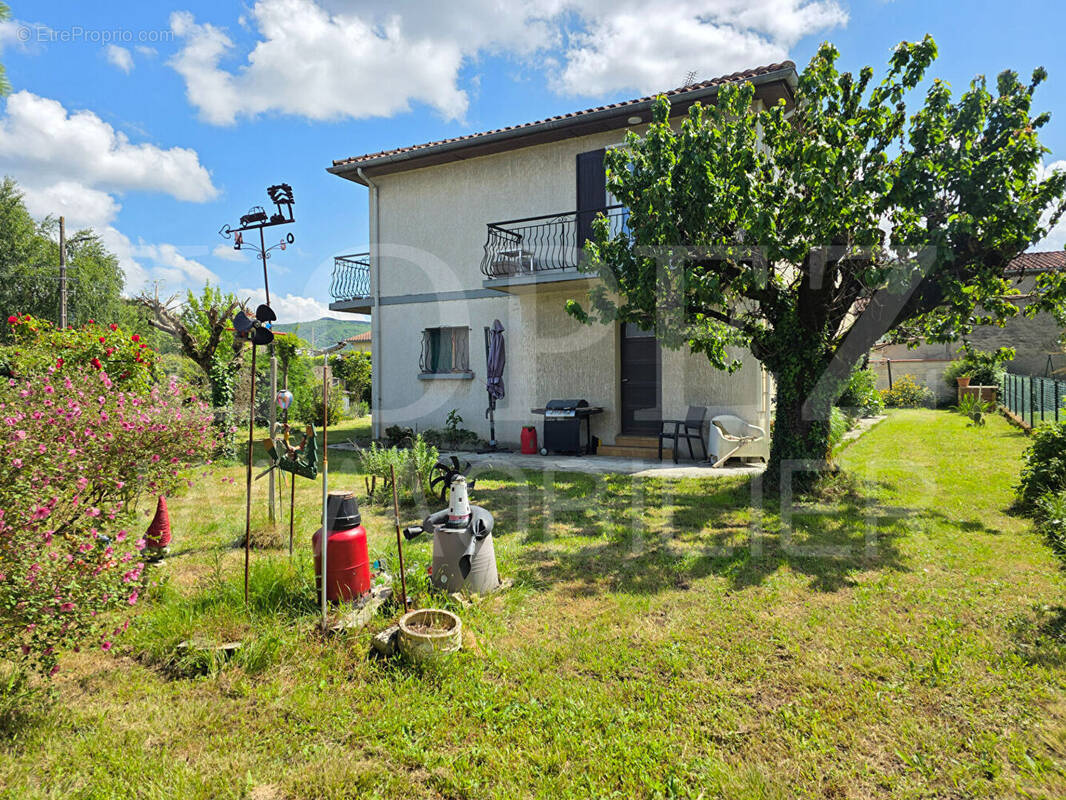 Maison à AUSSILLON