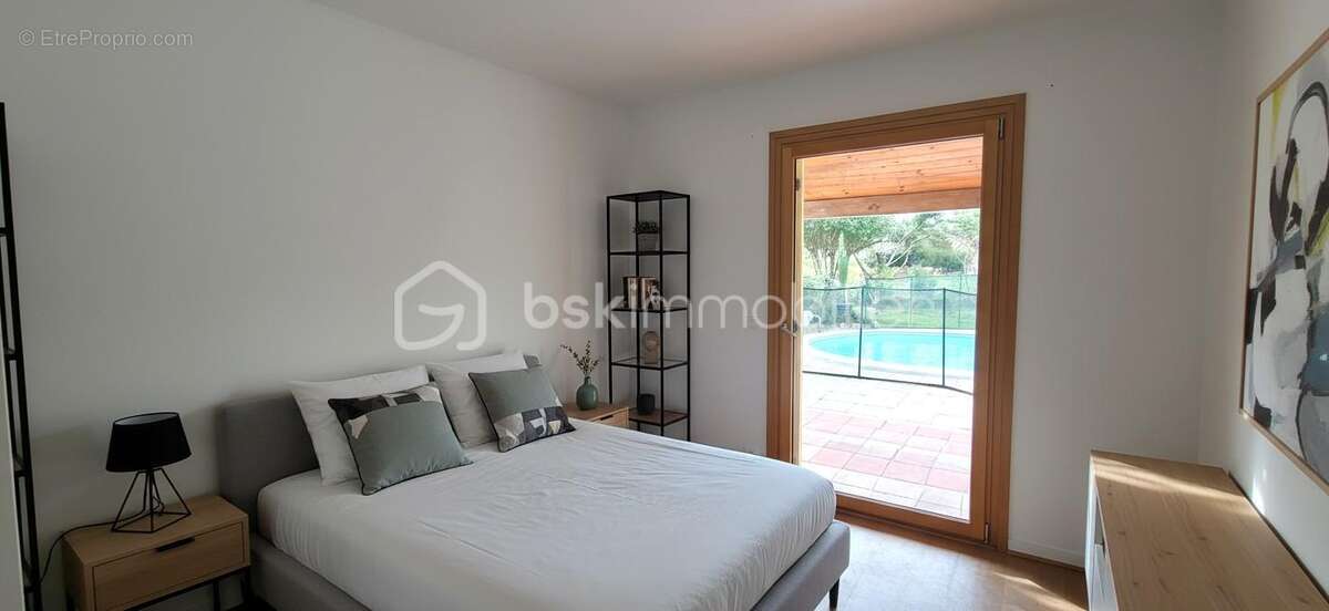  COUP DE CŒUR – Maison familiale avec piscine sur un parc de 3 600 m²- Double garage - Â SAINT SEURIN SUR L'ISLE - photo 9