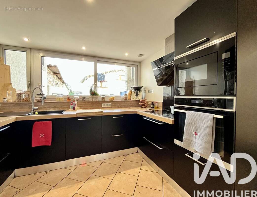 Photo 2 - Maison à TOURNON-SUR-RHONE