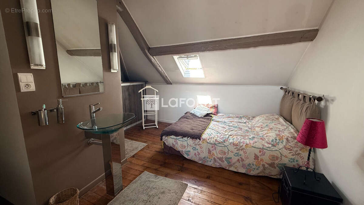 Maison familiale 5 chambres avec jardin dépendance garage GARE DE ROUEN - photo 9