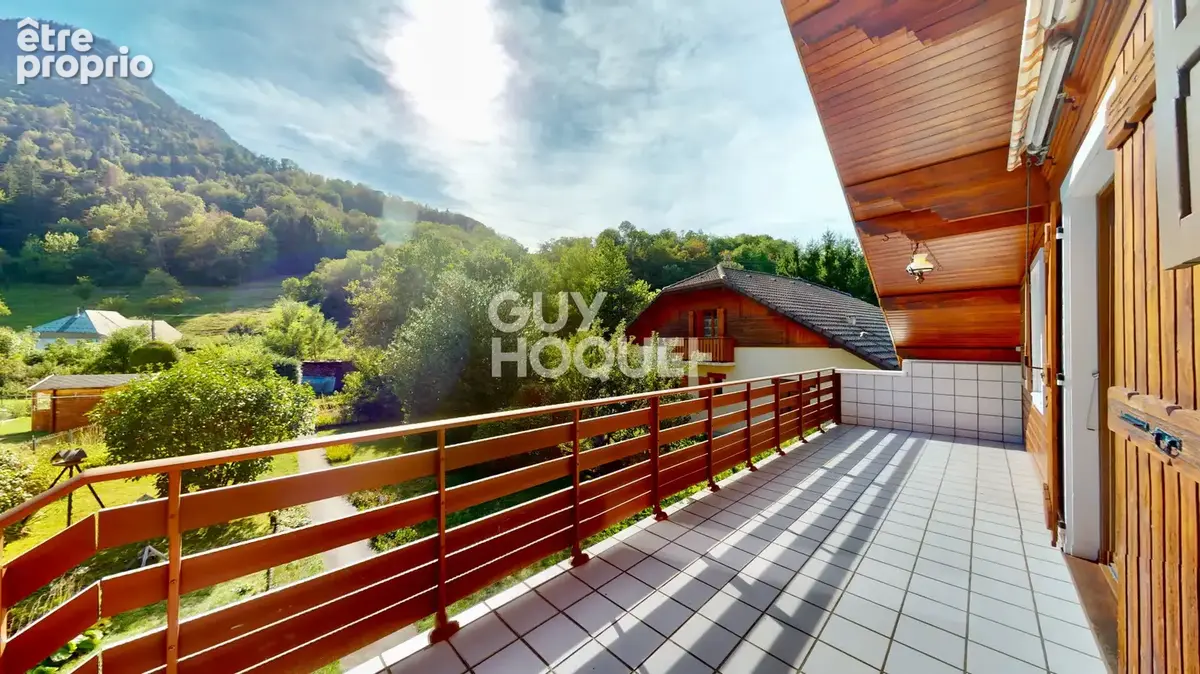 Maison Faverges (Favergettes) - Grand jardin  - Deux garages - photo 13