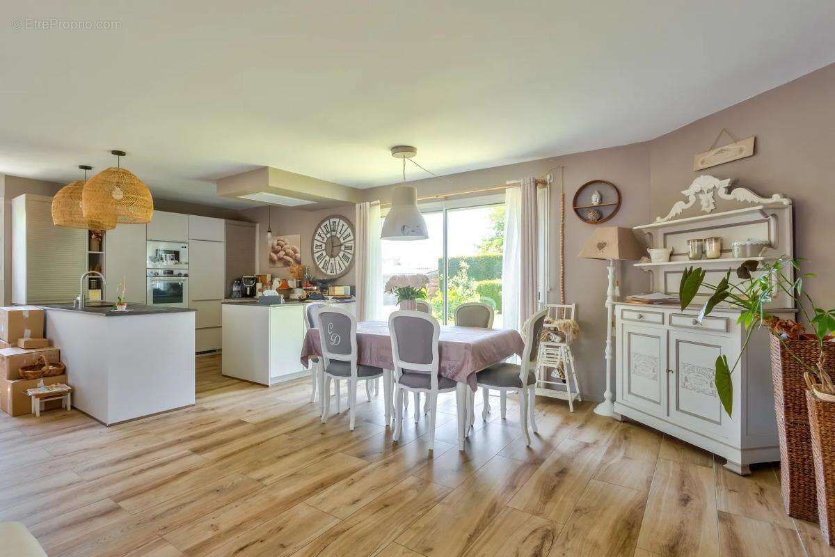 Maison à SAINTE-HELENE