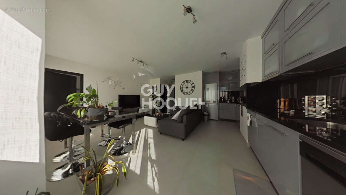 Appartement à FONTENAY-SOUS-BOIS