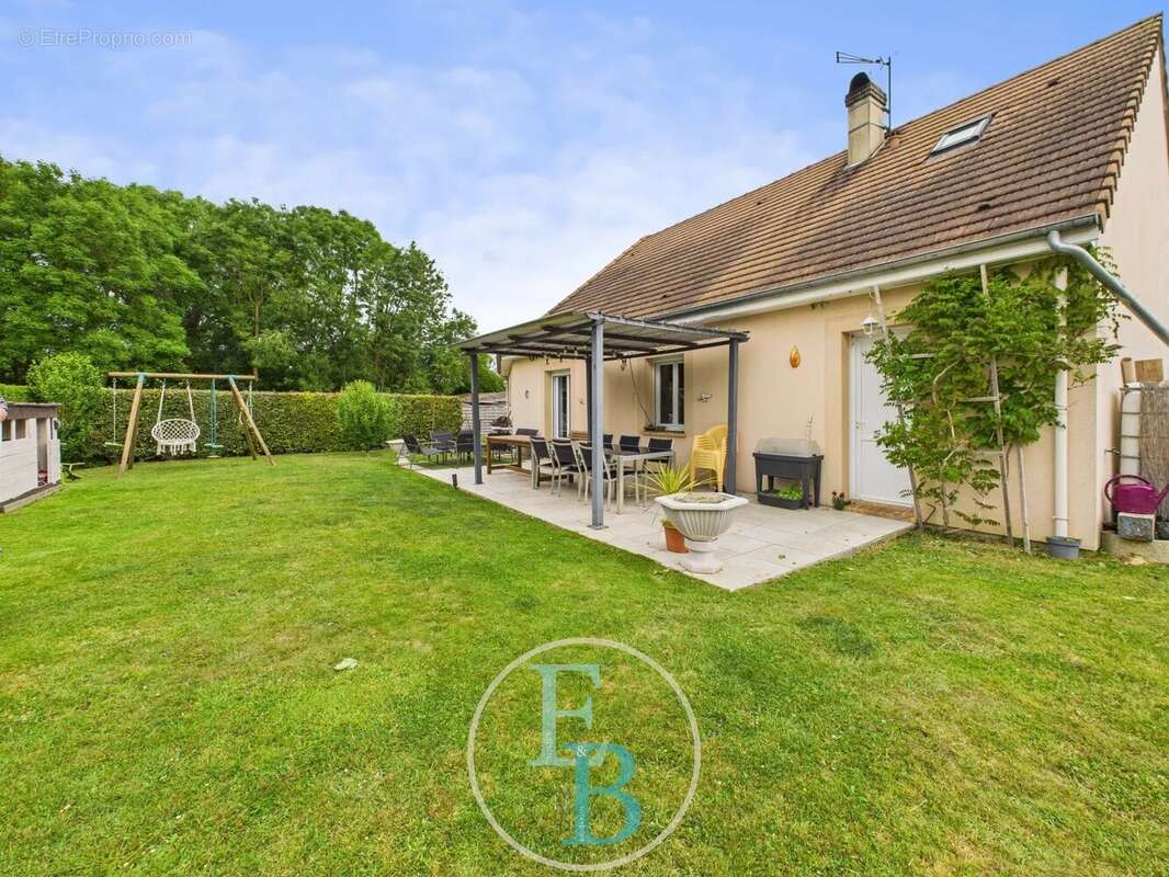 Maison à AMFREVILLE