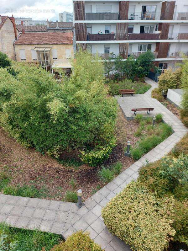 Bordeaux proche Chartrons, T2 avec balcon sur jardin et park - photo 3