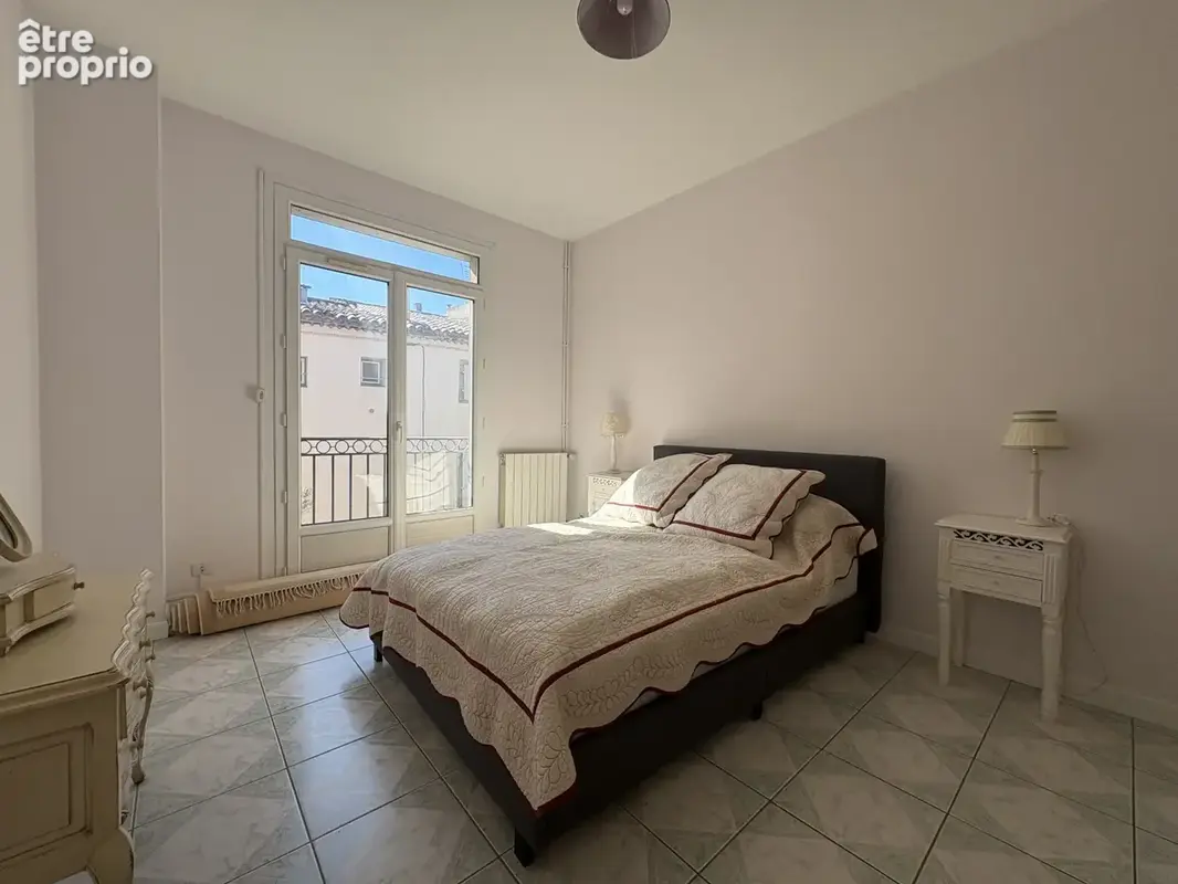 Limoux - Grande maison de ville avec double terrasse et garage - photo 11