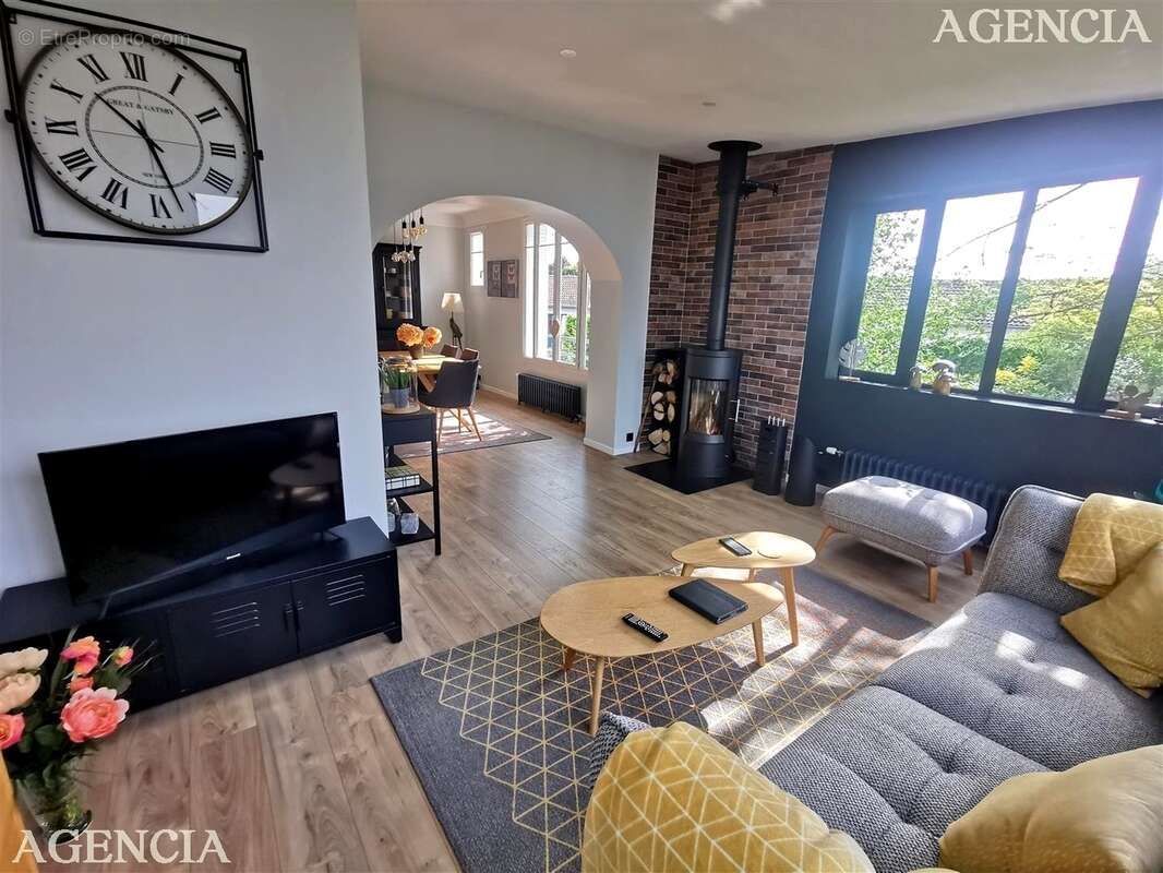 Maison à PONTAULT-COMBAULT