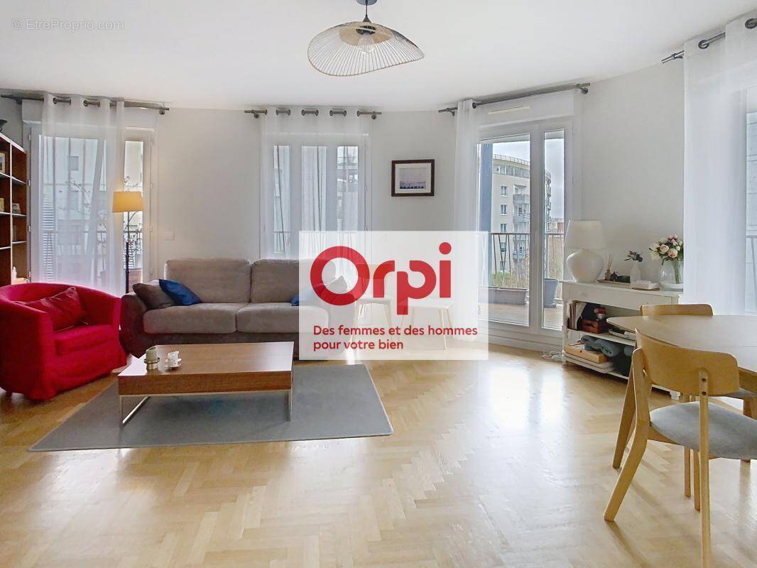 Appartement à ISSY-LES-MOULINEAUX