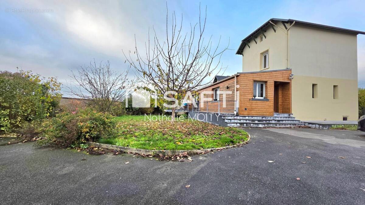 Photo 1 - Maison à SAINT-QUENTIN