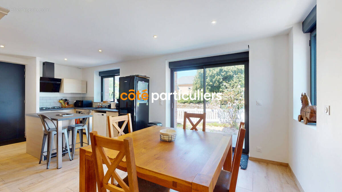 Maison à SAINT-PAIR-SUR-MER