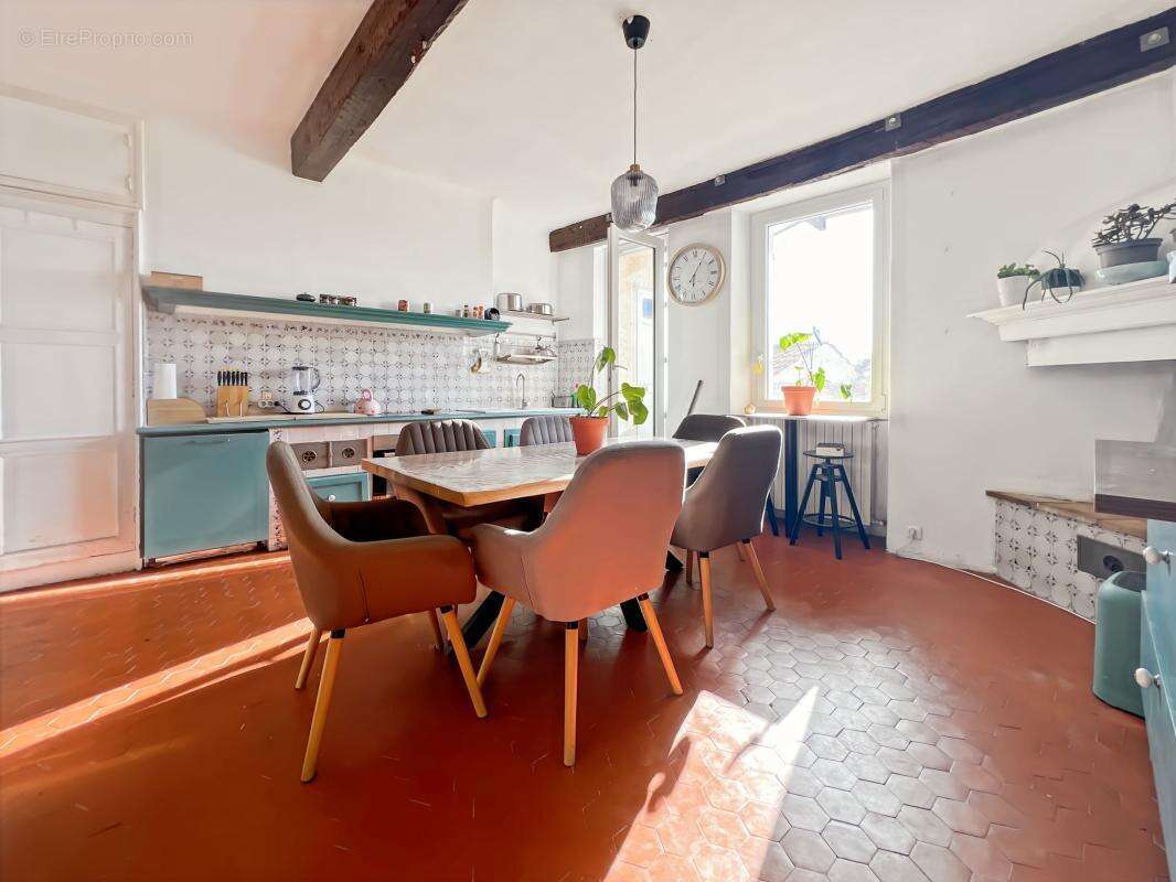 Rare opportunité : Appartement de charme au cœur de ville – 125 m² - photo 2