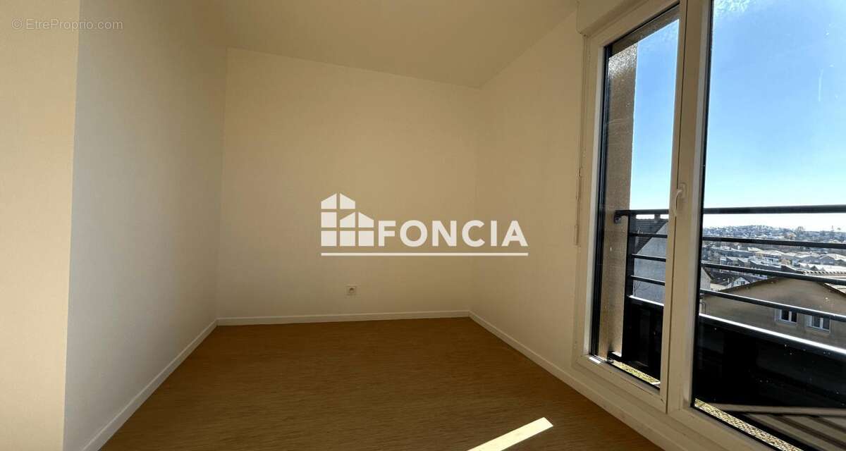 Maison à CORBEIL-ESSONNES