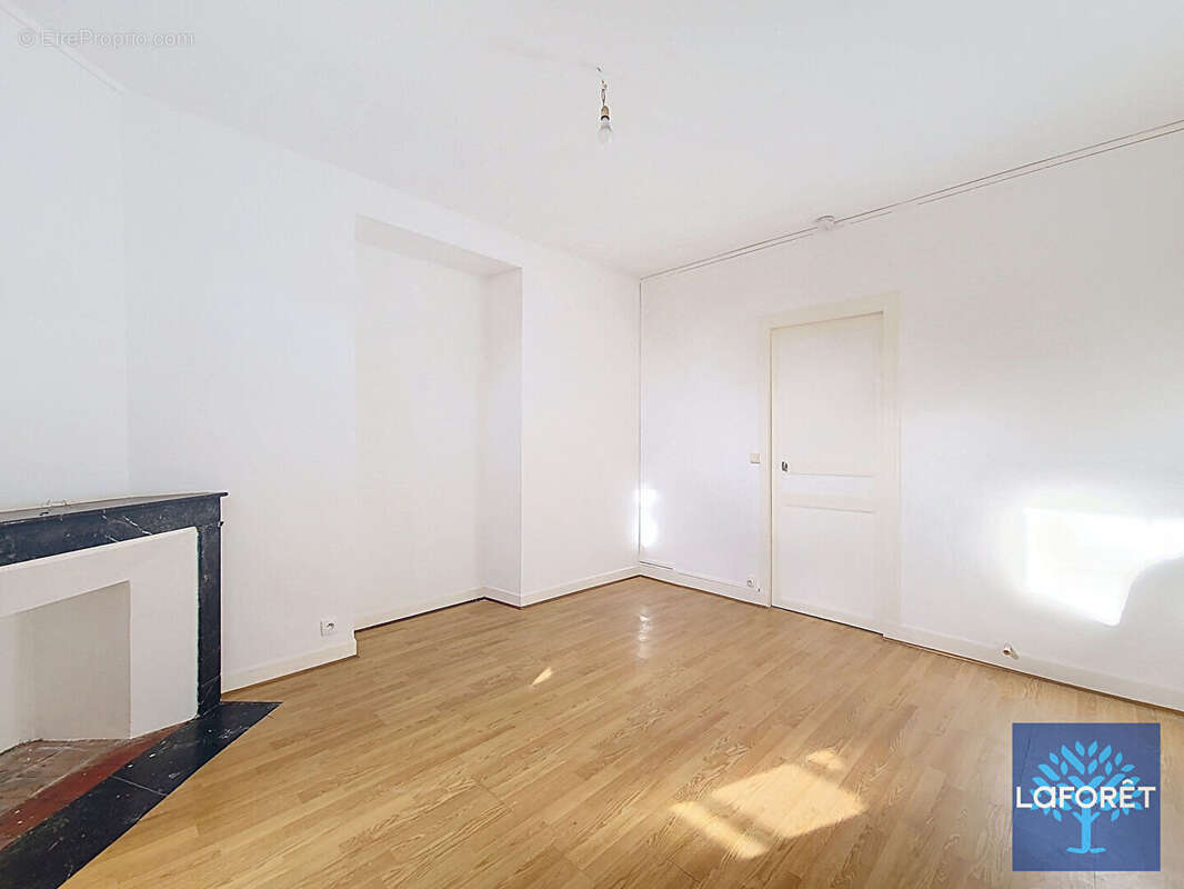 Appartement à PUSSAY