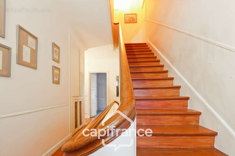 Maison à vendre 10 pièces SCEAUX (92) - photo 11