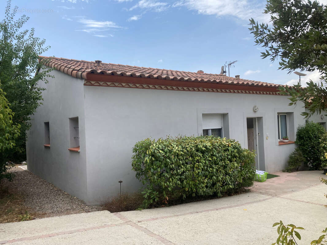 Village en hauteur entre Limoux et Carcassonne, villa de plain pieds, 2 chambres, avec terrasses et garage - photo 4