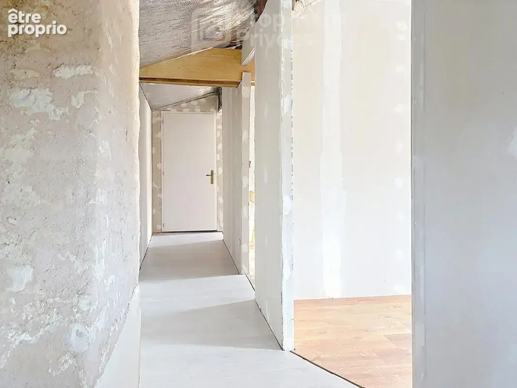 Longère de charme 135 m2 avec dépendances de 95 m2 - photo 13