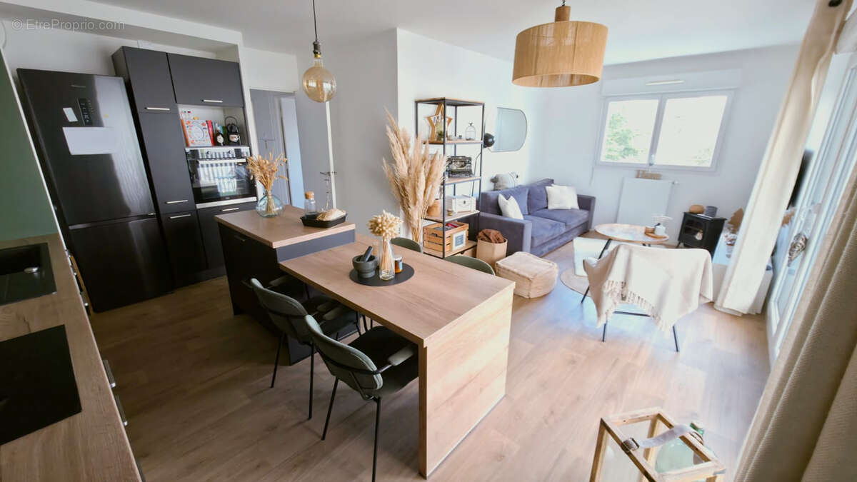 Appartement à LE RHEU
