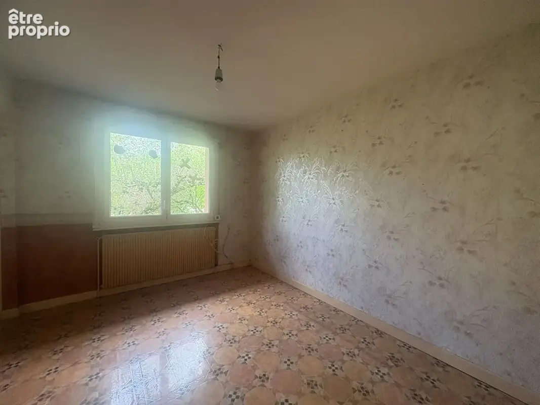 Maison avec cinq chambres à PONT DE ROIDE - photo 4