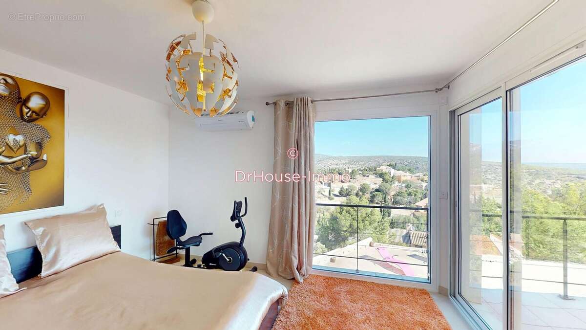 Maison 200 m² à Treilles  - photo 3